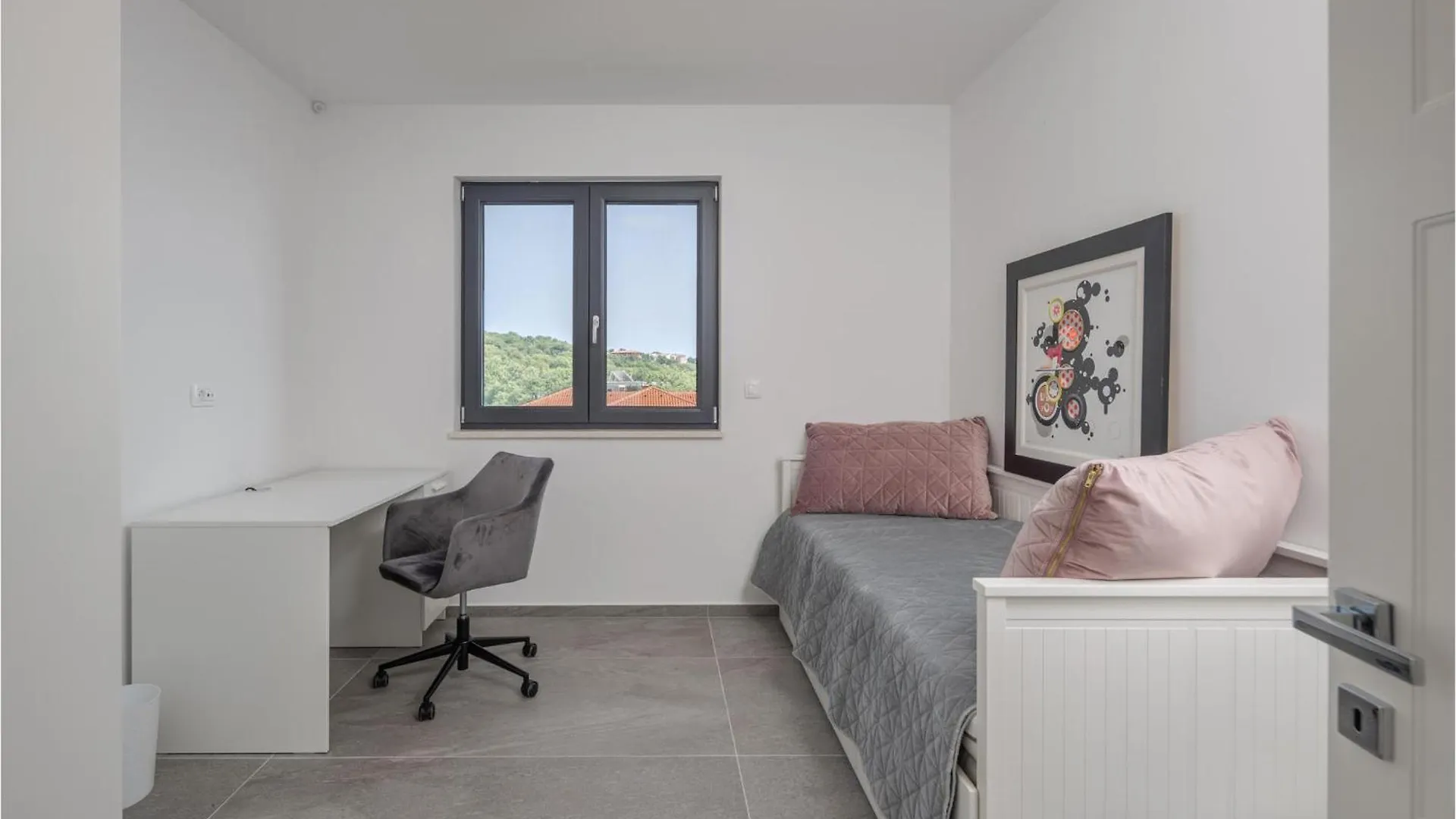 Gorgeous Apartment In Kostrena With Kitchen